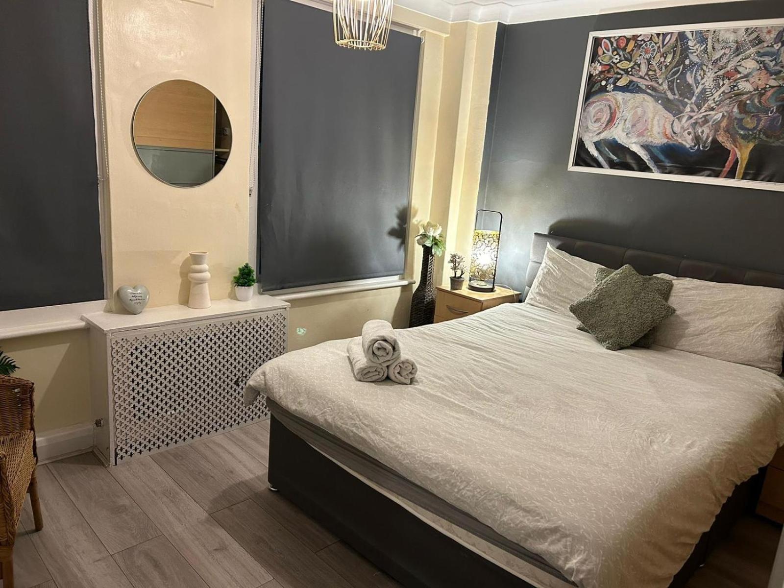 Park Lane Beautiful Apartament Londra
